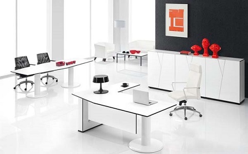 辦公室隔斷屏風(fēng)辦公桌要如何選擇?