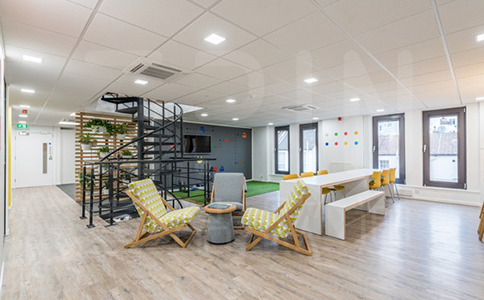 成都采購(gòu)辦公家具價(jià)格是越貴越好嗎?